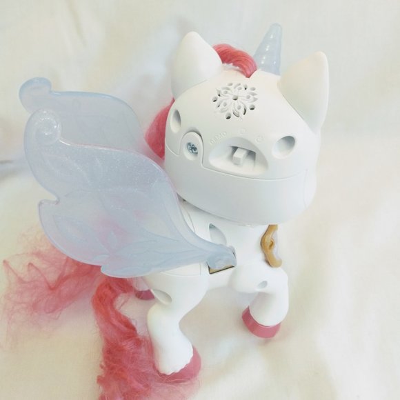 VTech-Sparkling Mia The Unicorn - Picture 6 of 10